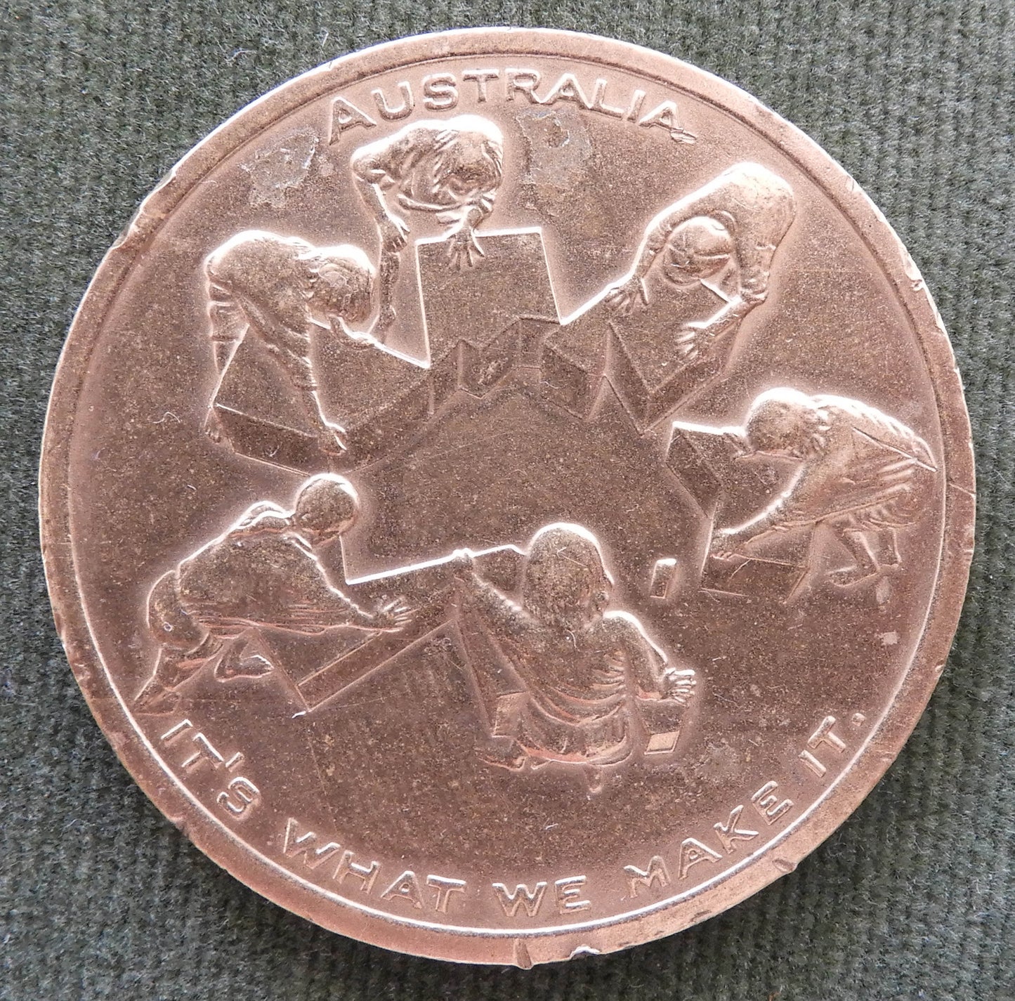 Australia 1901 - 2001 100 Years Of Federation Medallion