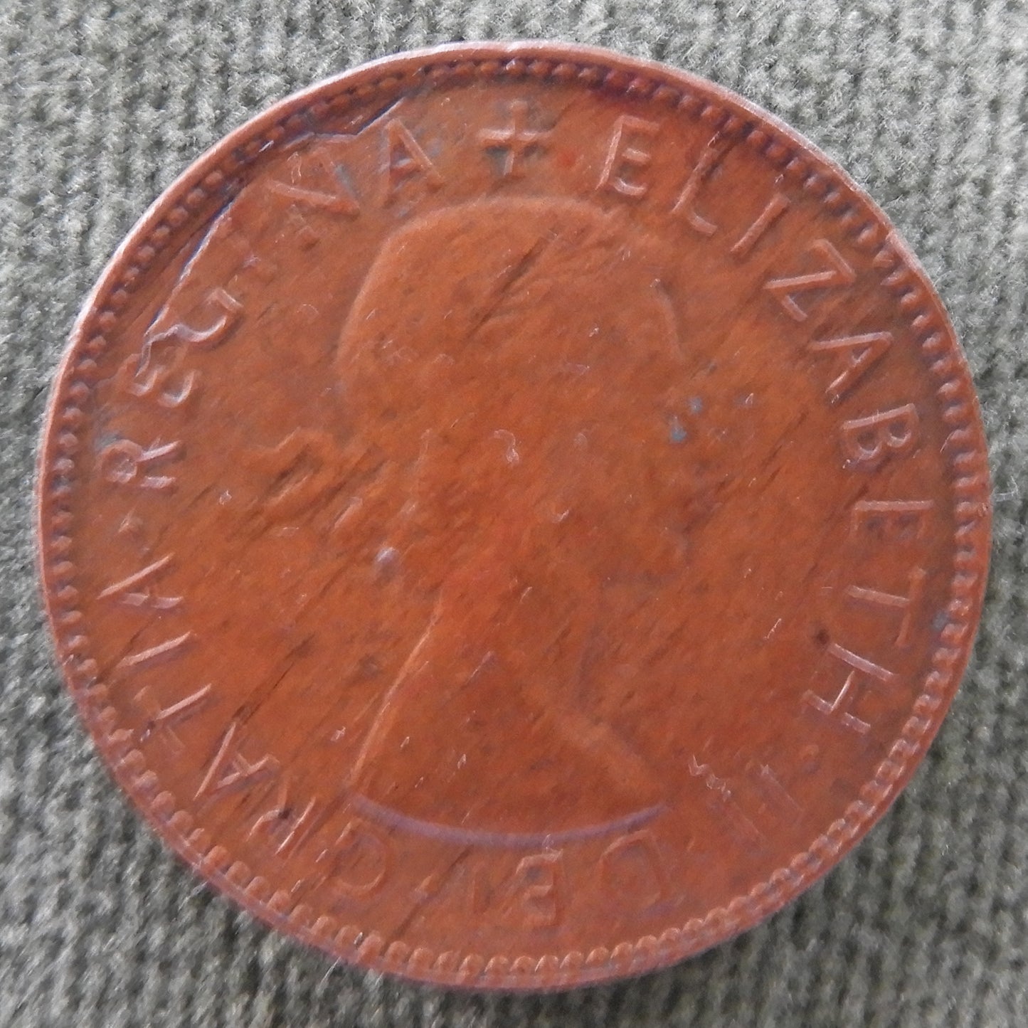 Australian 1953 1/2d Half Penny Queen Elizabeth II Coin - Die Cracks
