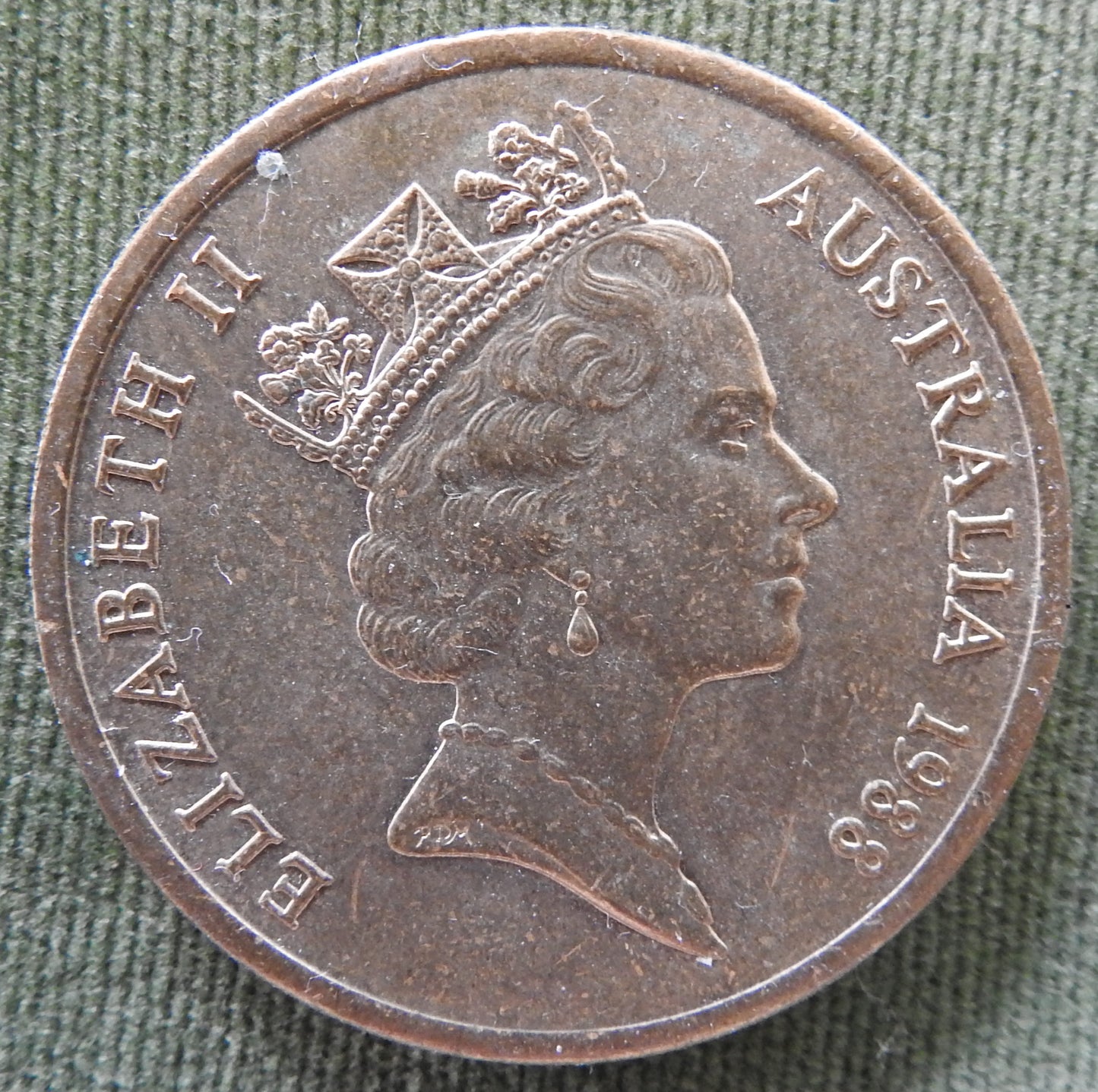 Australian 1988 5 Dollar Opening Of Parliament House QEII Coin