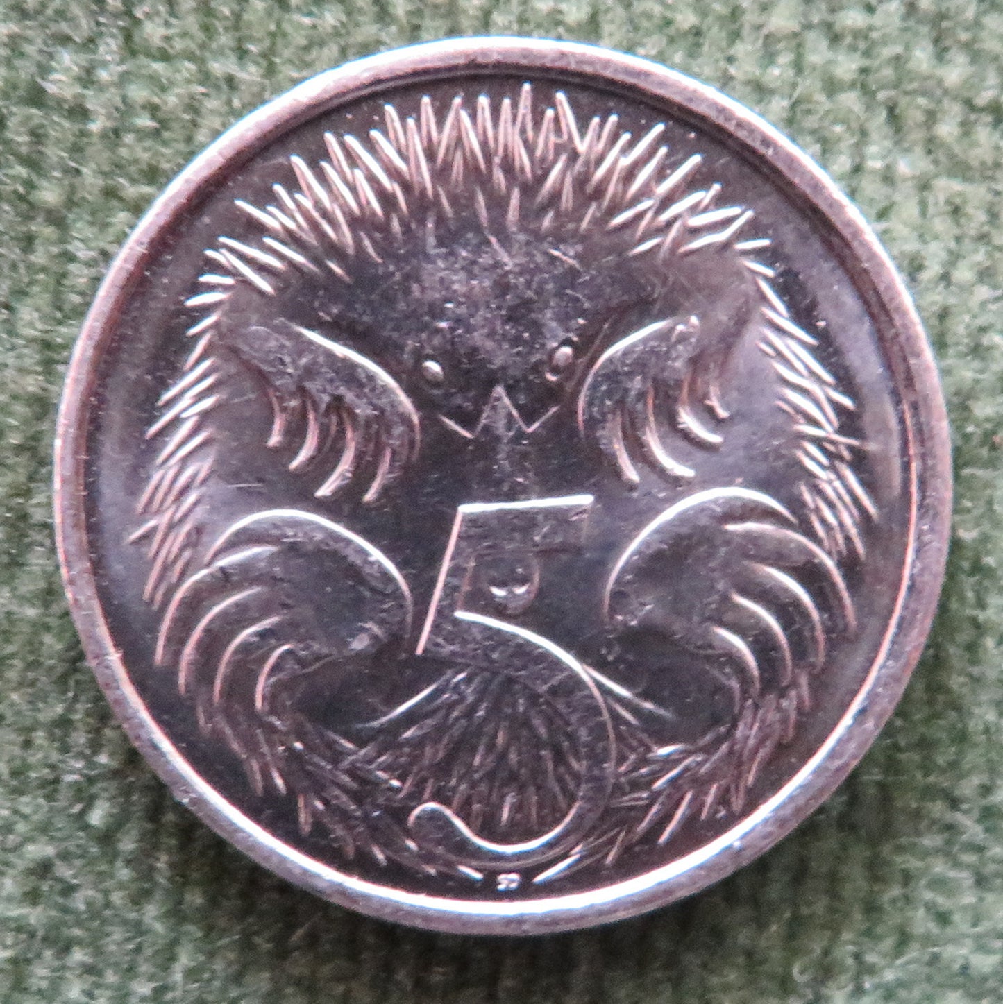 Australian 2012 5 Cent Queen Elizabeth II Coin - Circulated