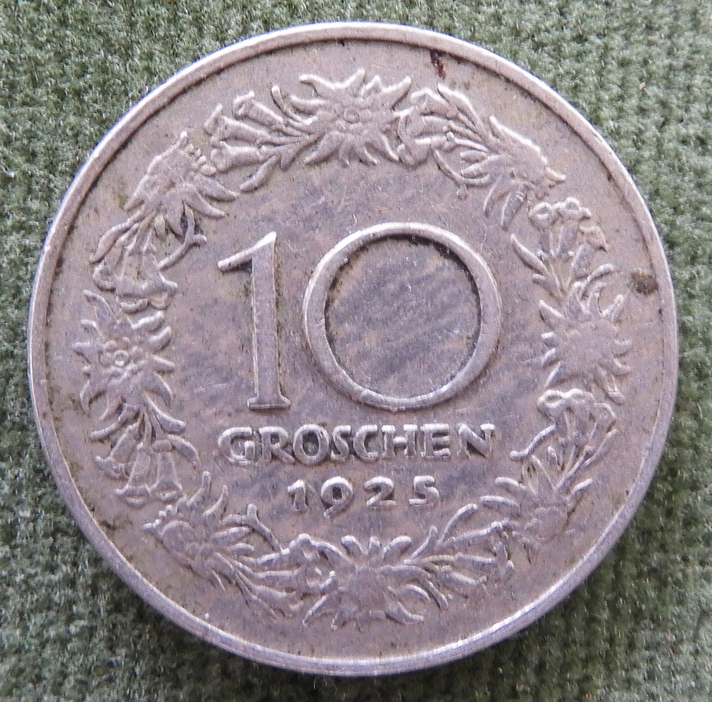 Austria 1925 10 Groschen Coin A Woman Of Tyrol