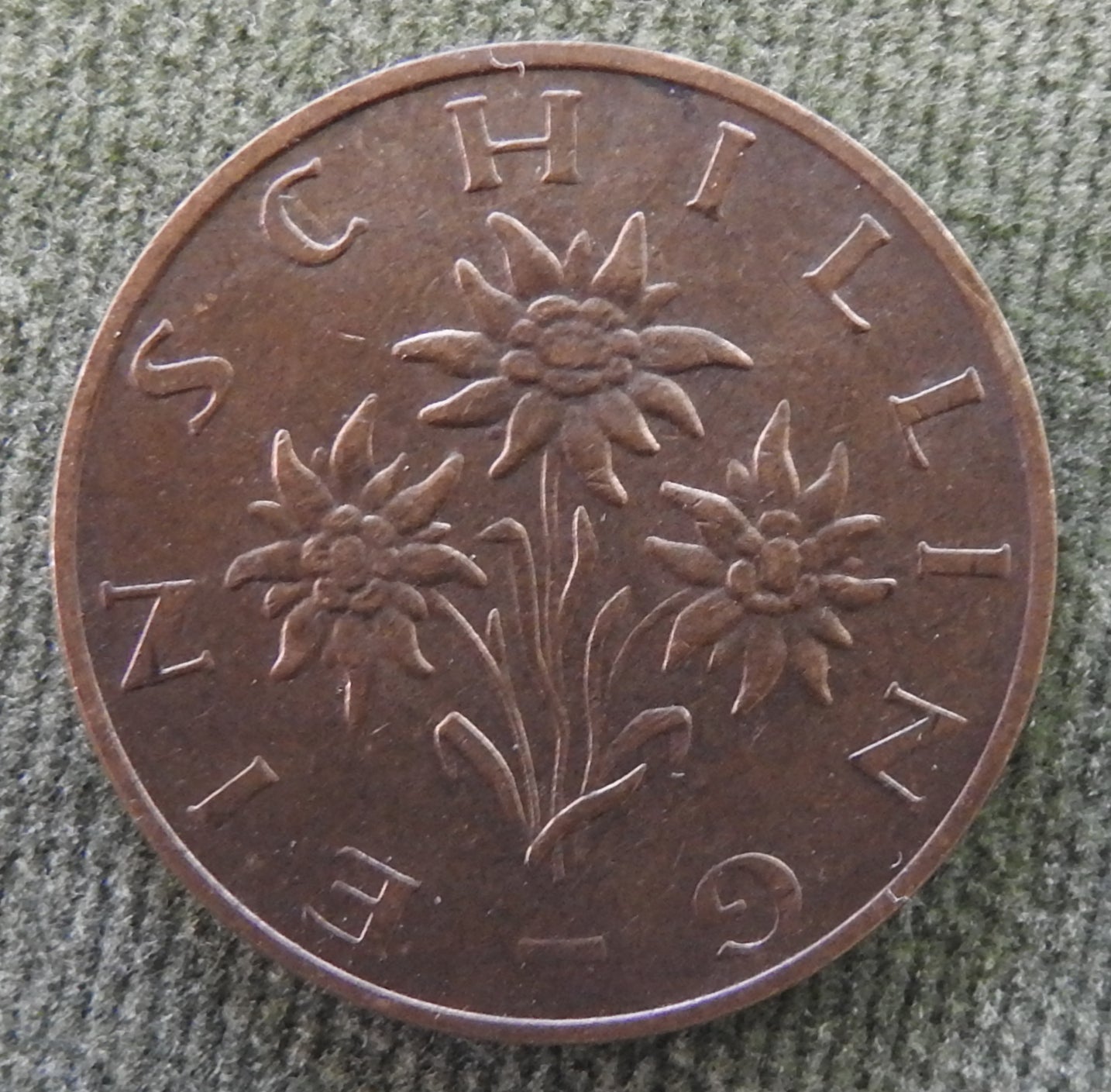 Austria 1978 1 Schilling Three Edelweiss Flowers Coin