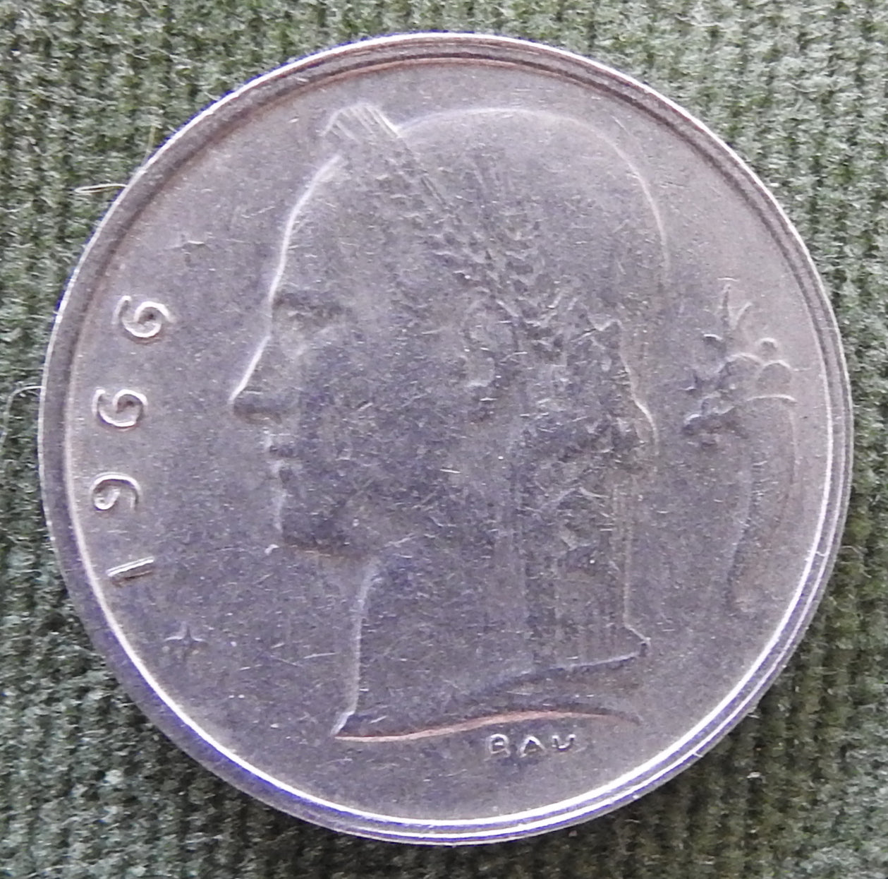 Belgium 1966 1 Franc Coin Head of Ceres - French Text