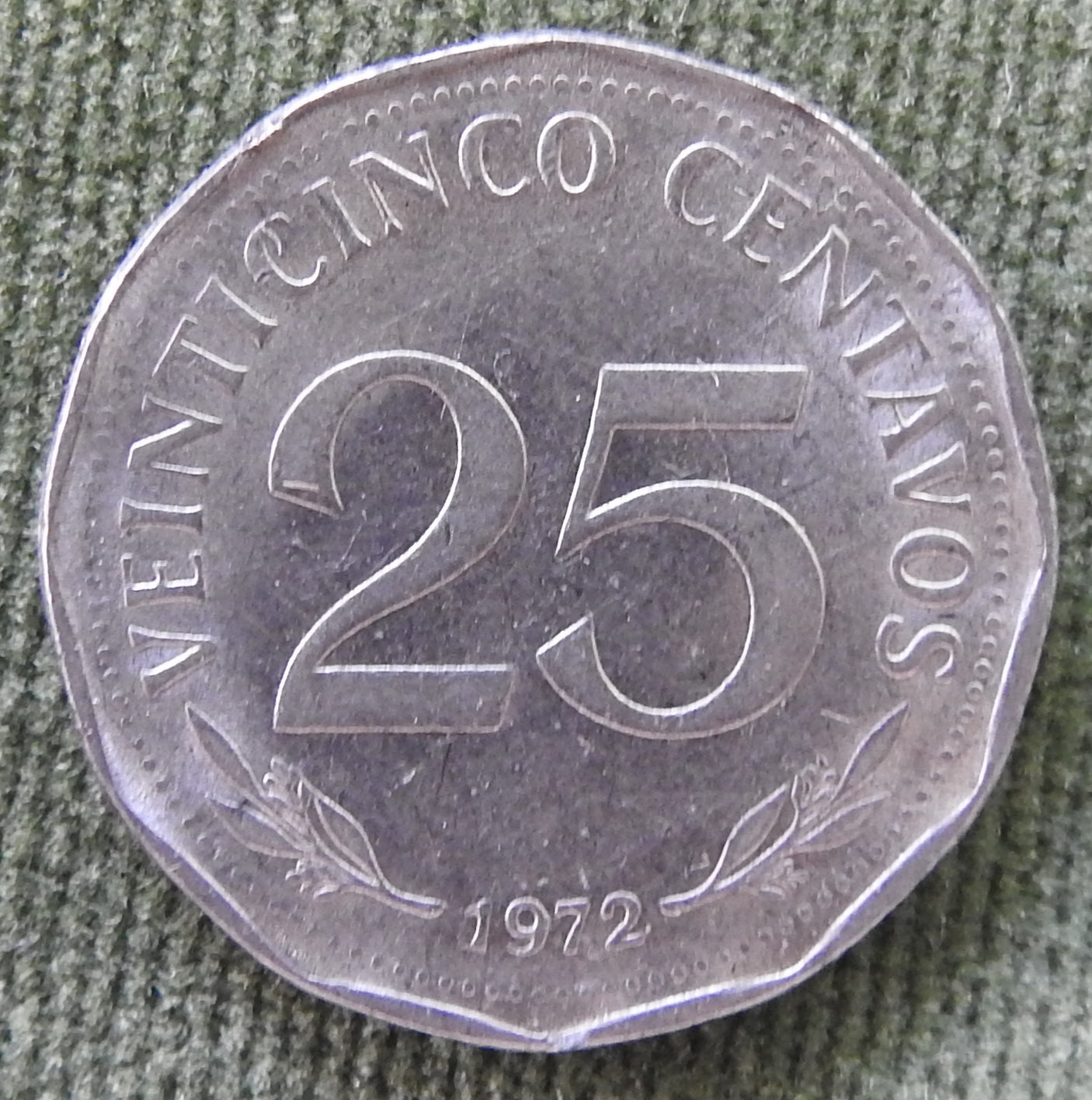 Bolivia 1972 25 Centavos Coin Emblem of Bolivia