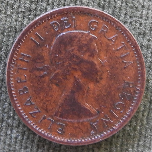 Canada 1961 1 Cent Coin Queen Elizabeth II Maple Leaf