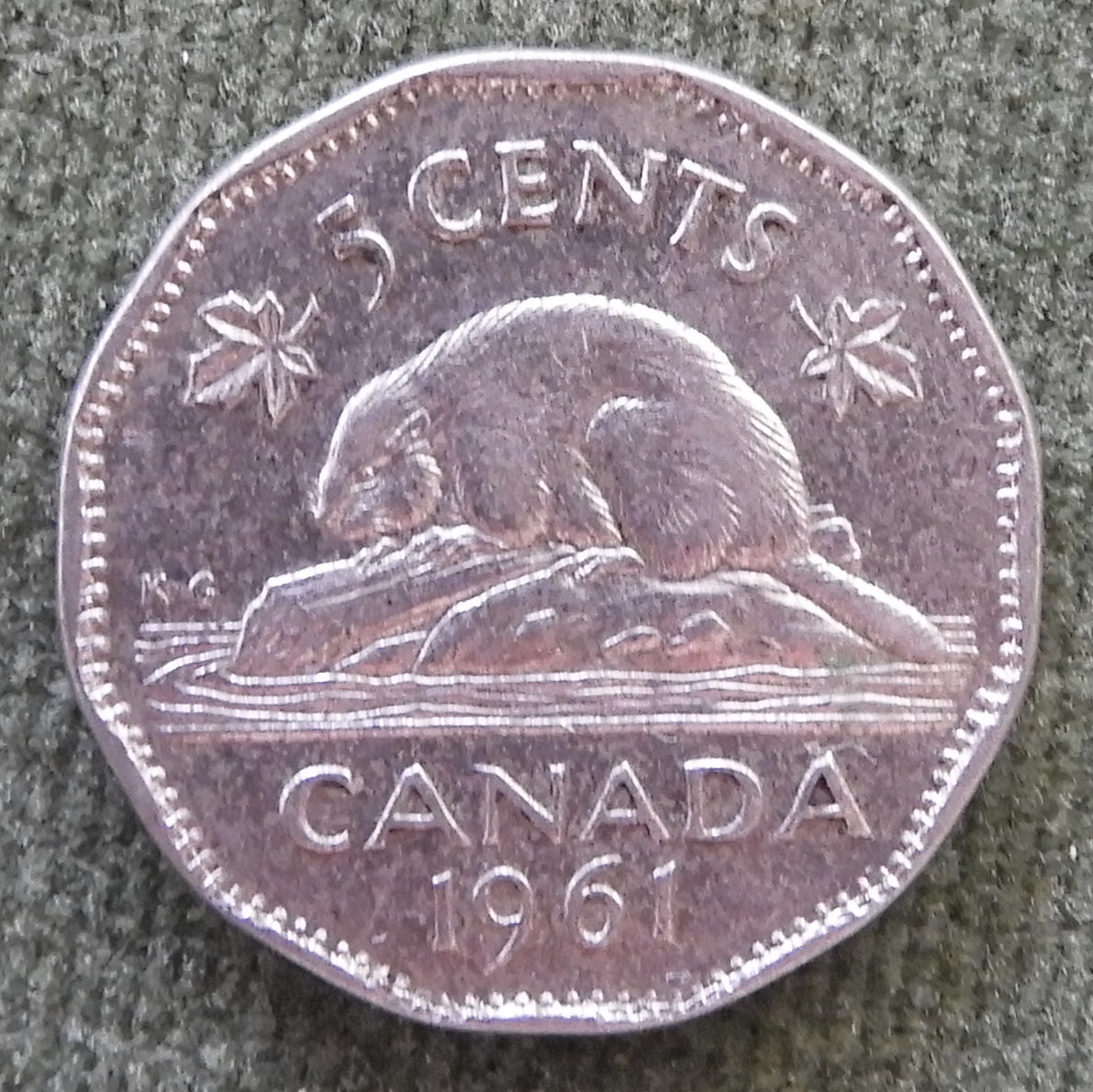 Canada 1961 5 Cent Coin Queen Elizabeth II Beaver