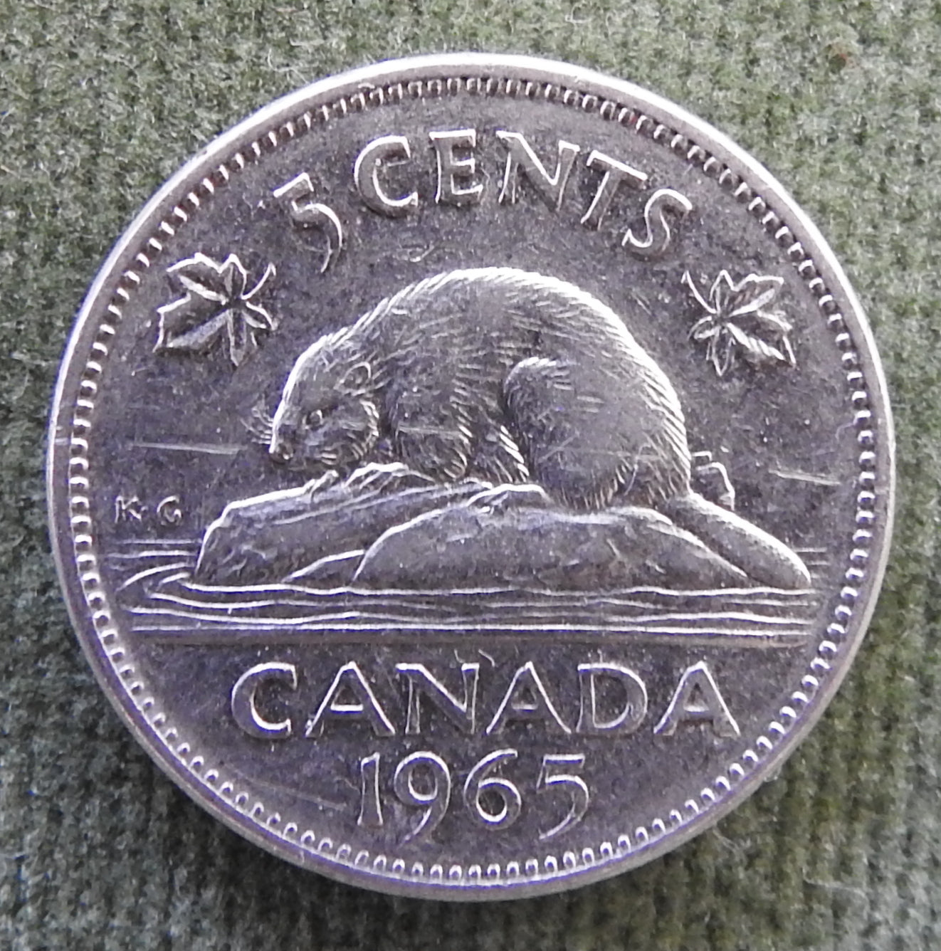 Canada 1965 5 Cent Coin Queen Elizabeth II North American Beaver