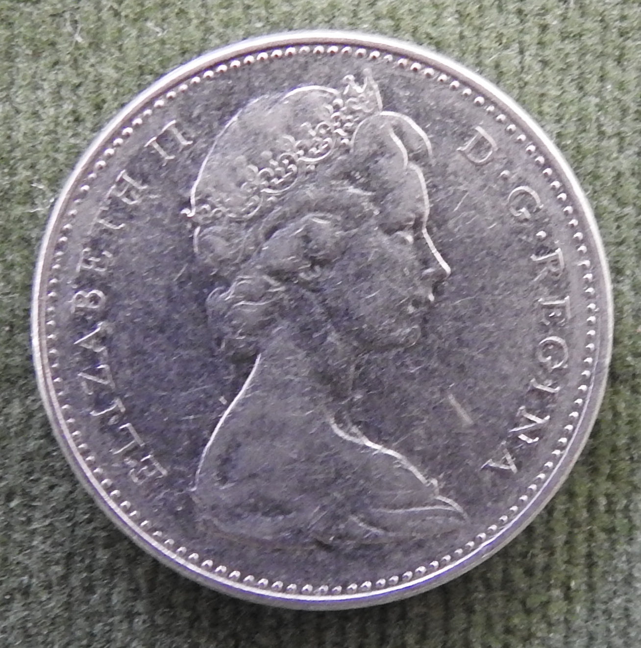 Canada 1966 5 Cent Coin Queen Elizabeth II North American Beaver