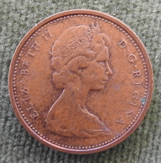 Canada 1972 1 Cent Maple Twig Queen Elizabeth II Coin
