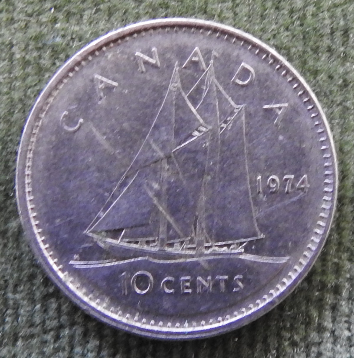 Canada 1974 10 Cent Coin Queen Elizabeth II Bluenose Under Sail