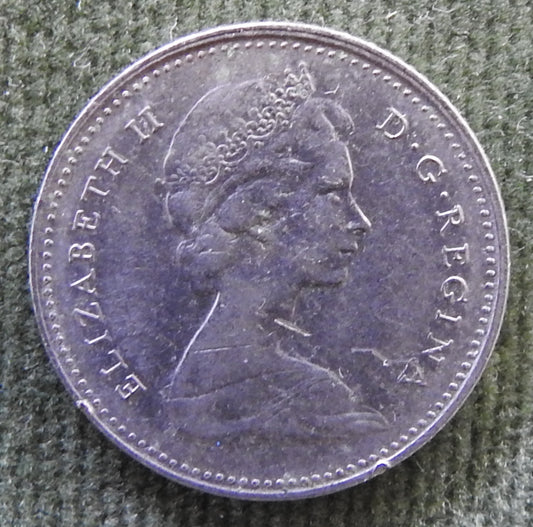 Canada 1974 10 Cent Coin Queen Elizabeth II Bluenose Under Sail