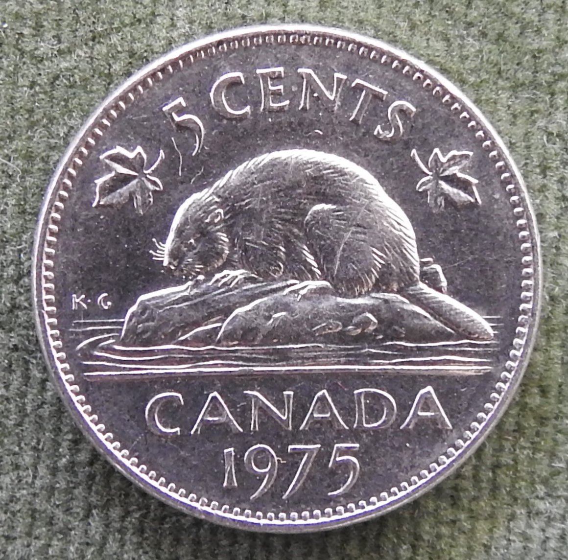 Canada 1975 5 Cent Coin Queen Elizabeth II North American Beaver