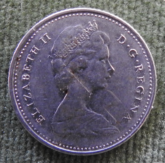 Canada 1976 10 Cent Bluenose Under Sail Queen Elizabeth II Coin