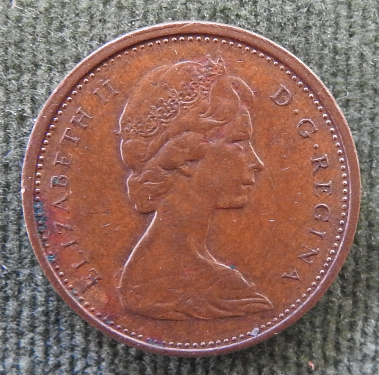 Canada 1976 1 Cent Coin Queen Elizabeth II Maple Twig