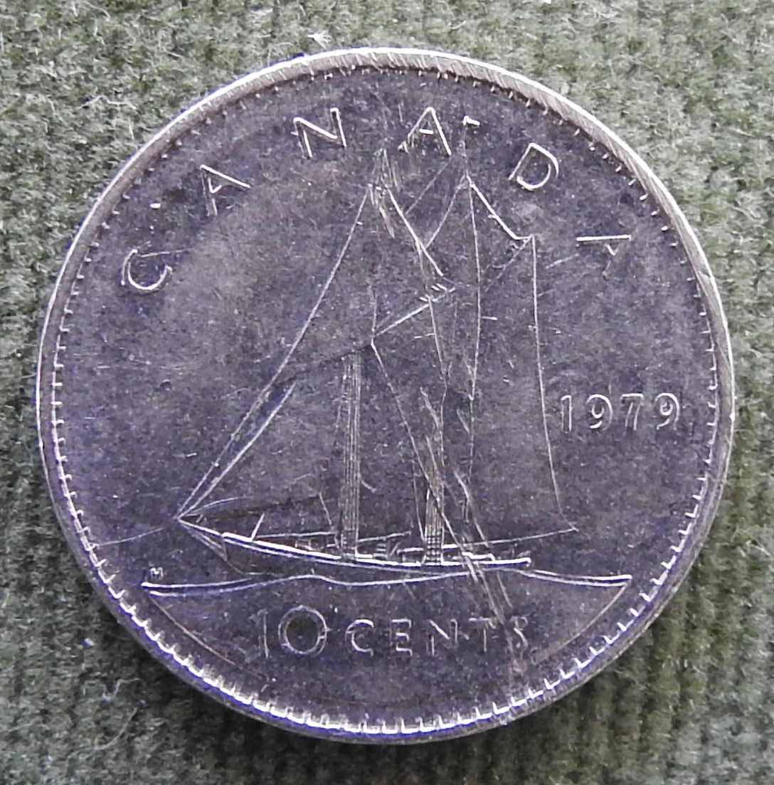 Canada 1979 10 Cent Bluenose Under Sail Queen Elizabeth II Coin