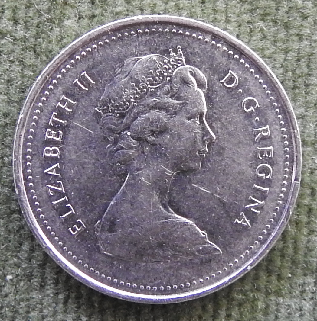 Canada 1979 10 Cent Bluenose Under Sail Queen Elizabeth II Coin