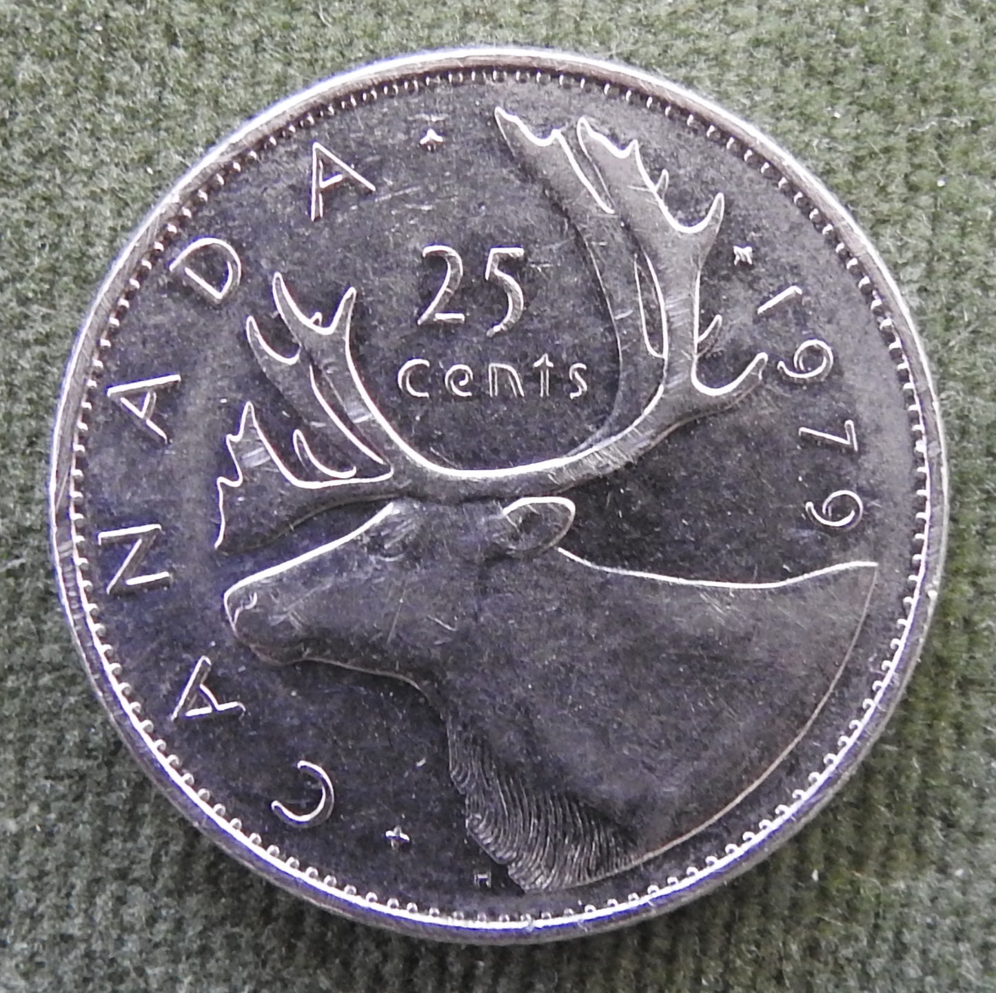Canada 1979 25 Cent Caribou Queen Elizabeth II Coin