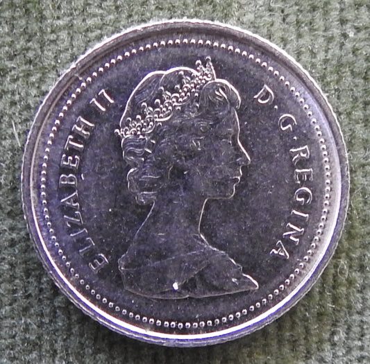 Canada 1985 10 Cent Bluenose Under Sail Queen Elizabeth II Coin