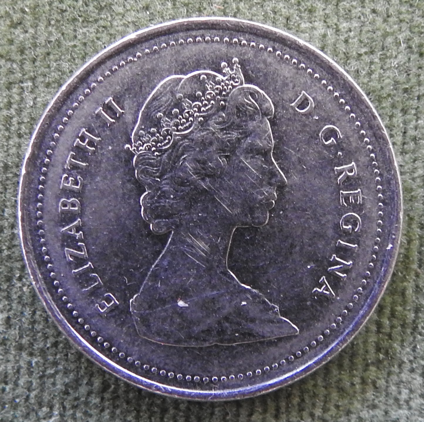 Canada 1989 25 Cent Caribou Queen Elizabeth II Coin
