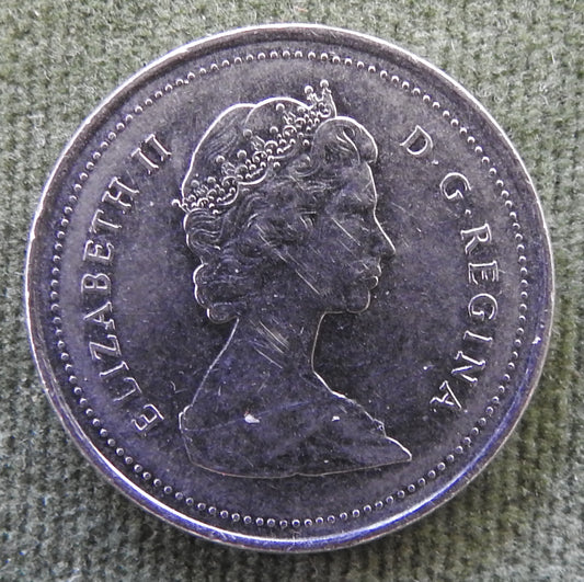 Canada 1989 25 Cent Caribou Queen Elizabeth II Coin