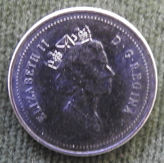 Canada 1994 10 Cent Bluenose Under Sail Queen Elizabeth II Coin