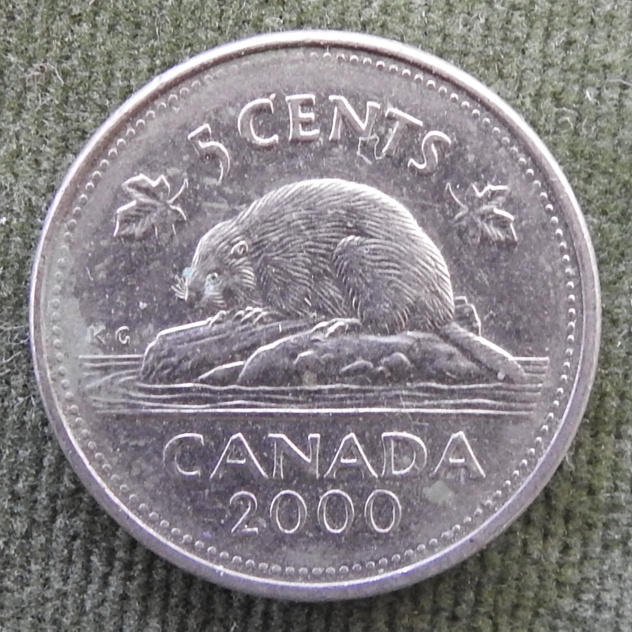 Canada 2000 5 Cent Queen Elizabeth II Coin - Circulated