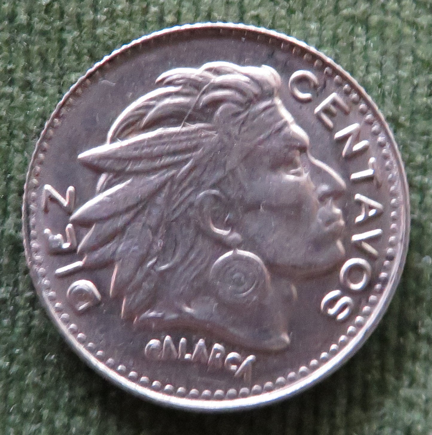 Columbia 1956 10 Centavos Coin - EF