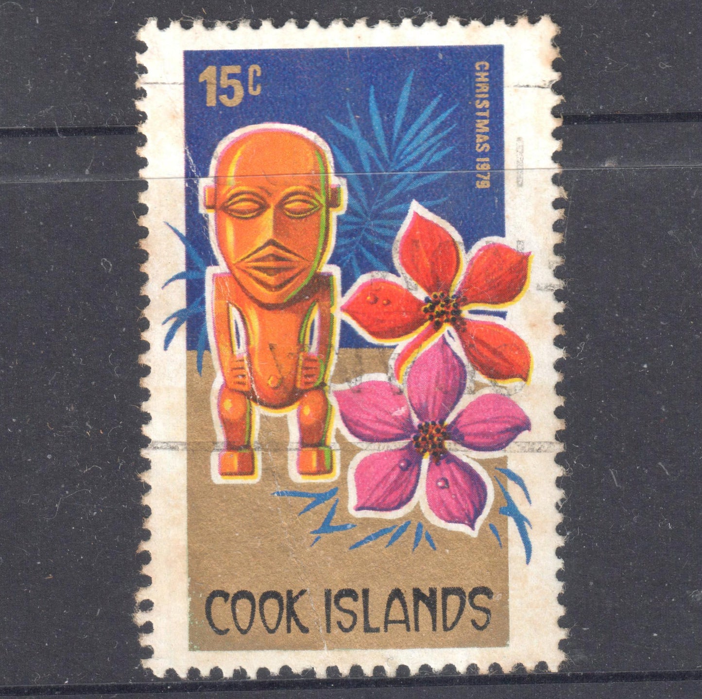 Cook Islands 1979 15 Cent Multicoloured Christmas Stamp - Perfin:14