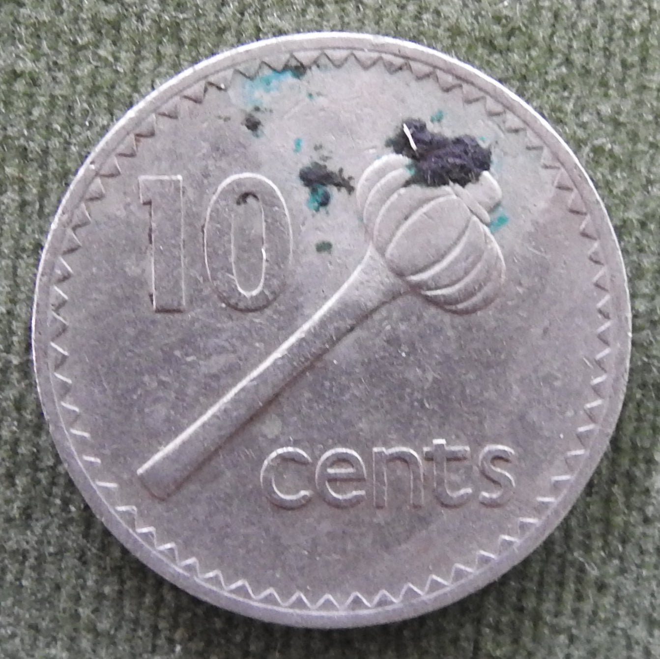 Fiji 1976 10 Cent Throwing Club Coin
