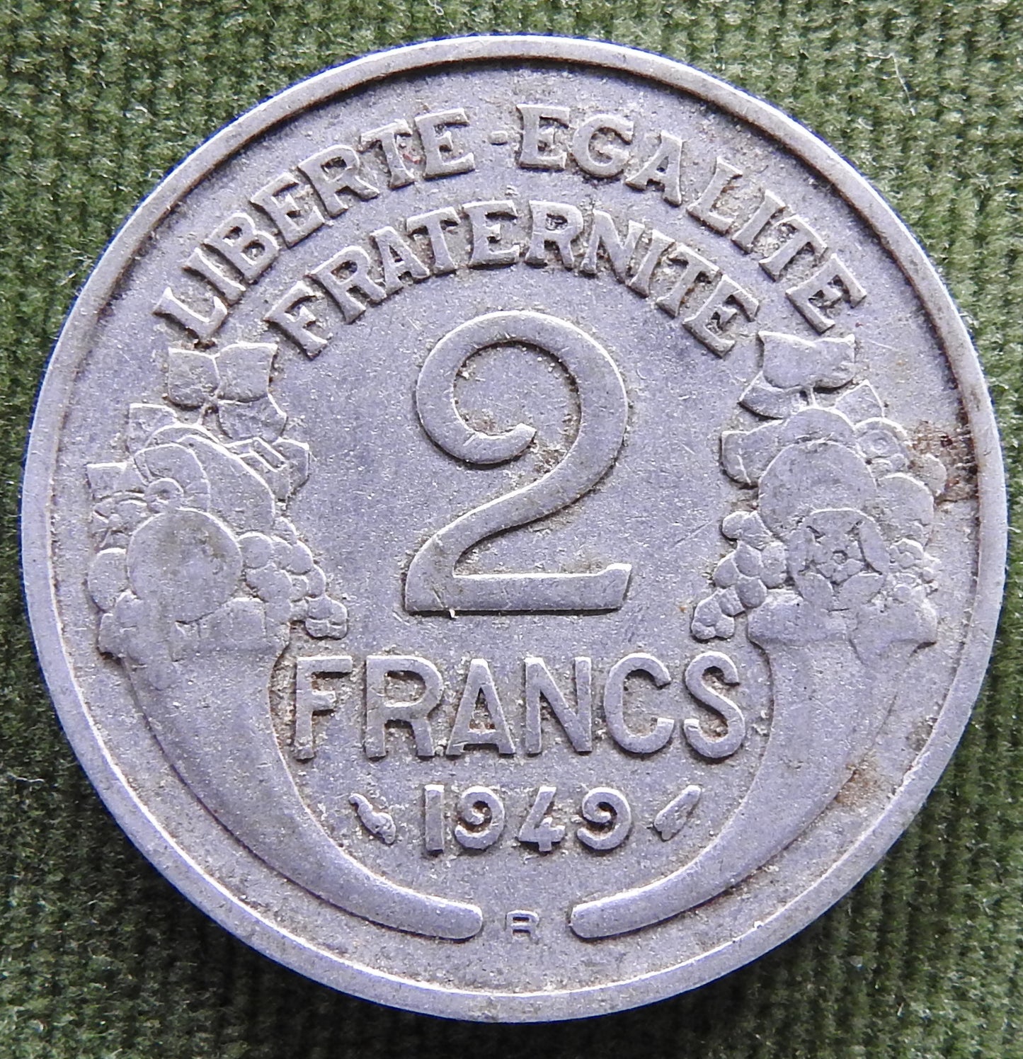 French 1949 2 Franc Coin - Circulated