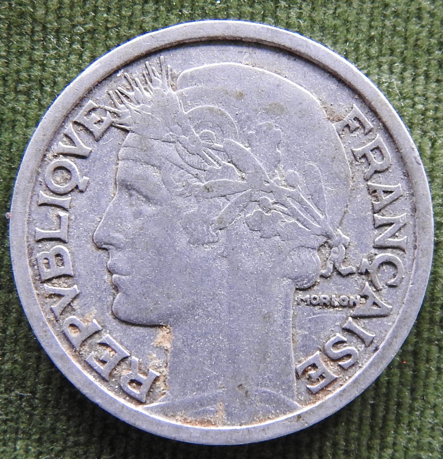 French 1949 2 Franc Coin - Circulated