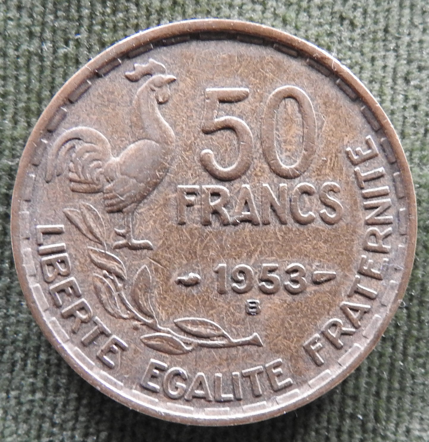 French 1953 50 B Franc Coin - Circulated
