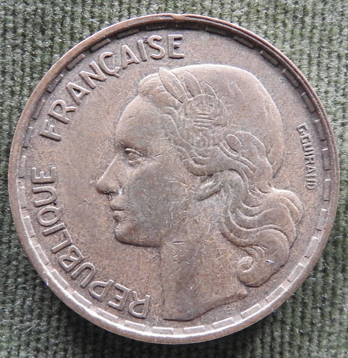 French 1953 50 B Franc Coin - Circulated