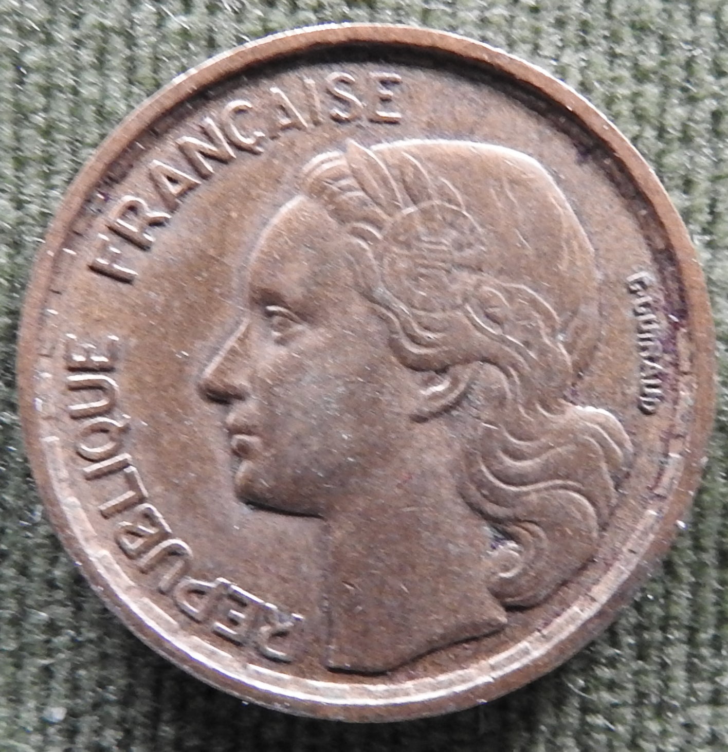 French 1955 10 Franc Coin - Circulated