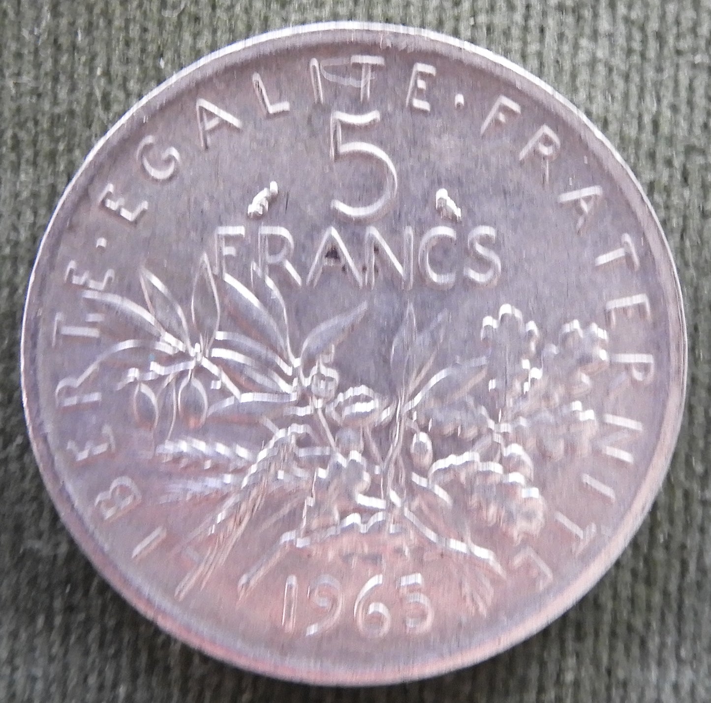 French 1965 5 Franc Coin - Circulated