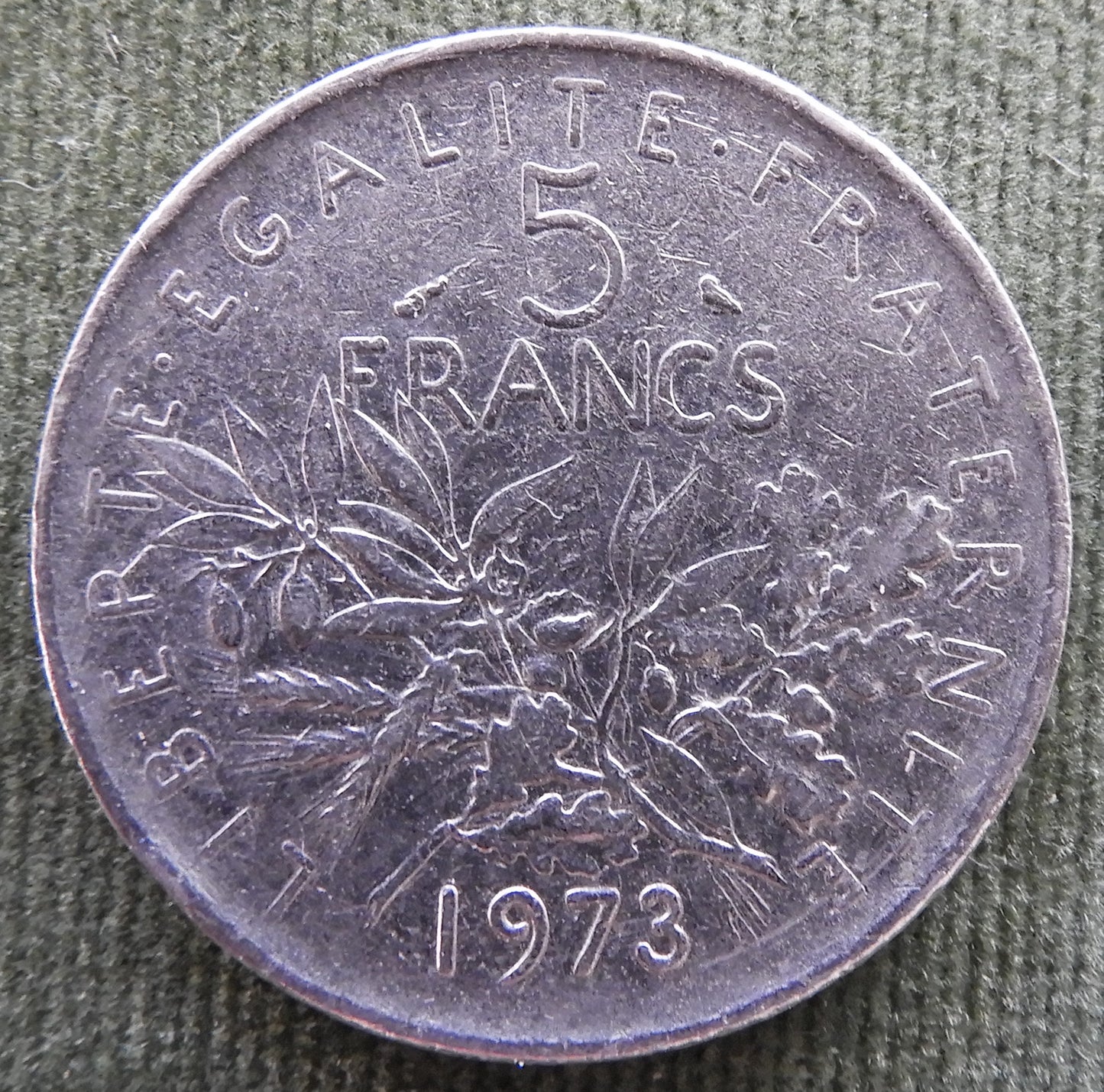 French 1973 5 Franc Coin - Circulated