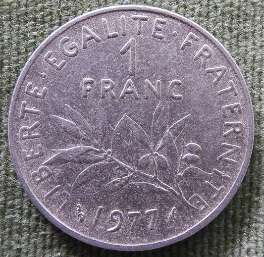 French 1977 1 Franc Coin - Circulated