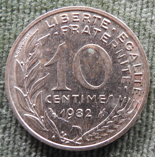 French 1982 10 Centimes Coin - Circulated