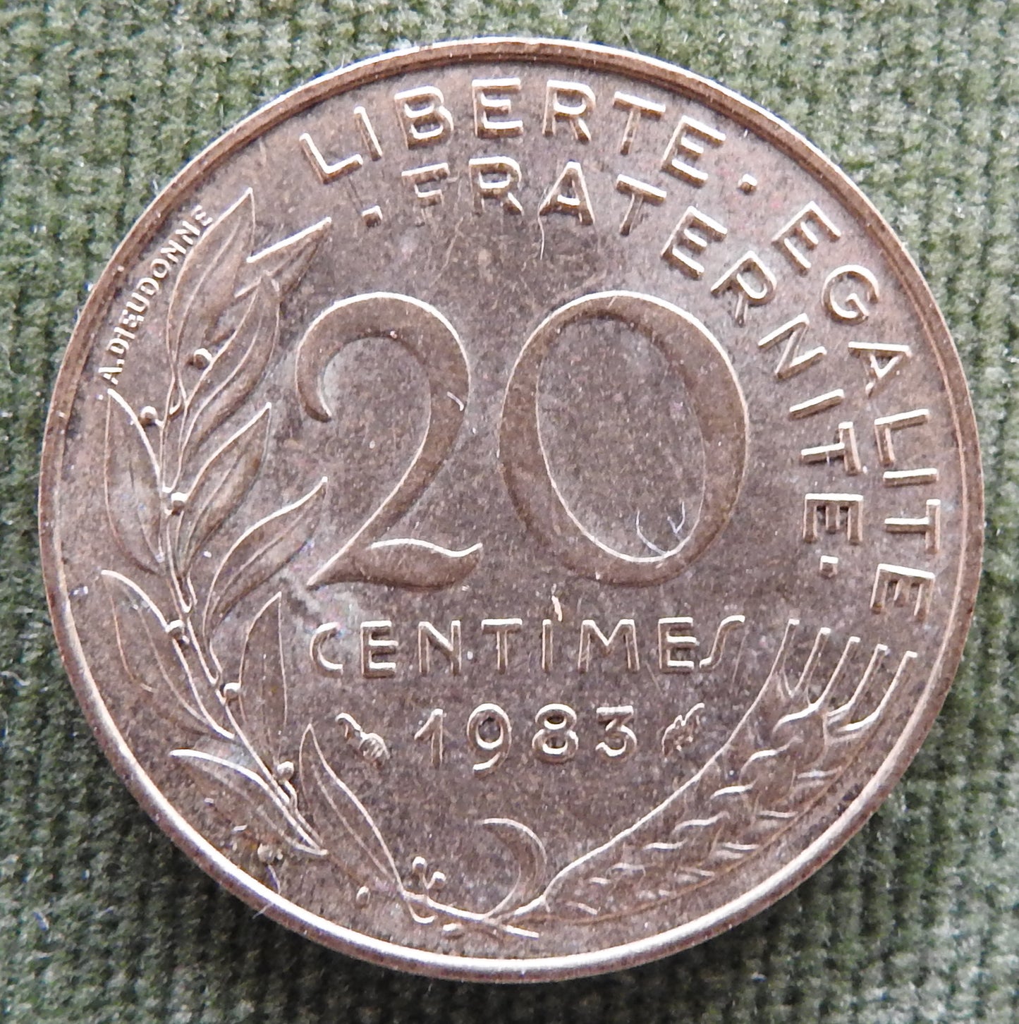 French 1983 20 Centimes Coin - Circulated