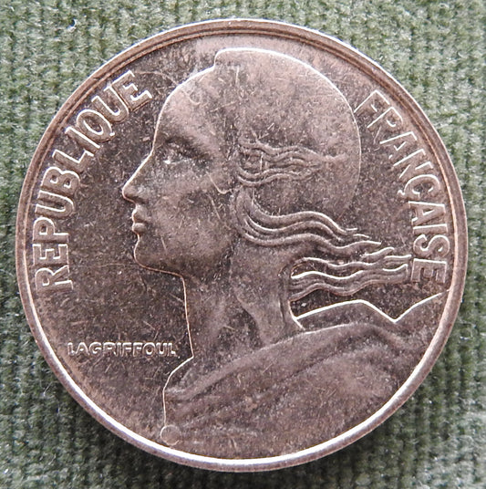 French 1983 20 Centimes Coin - Circulated