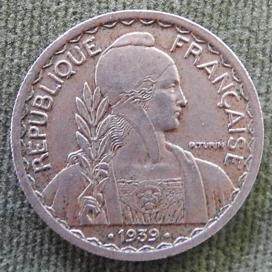 French 1939 20 Centimes Coin - Circulated