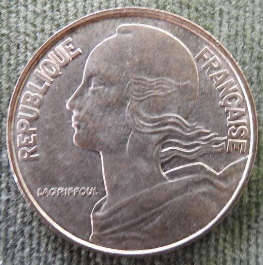 French 1982 20 Centimes Coin - Circulated