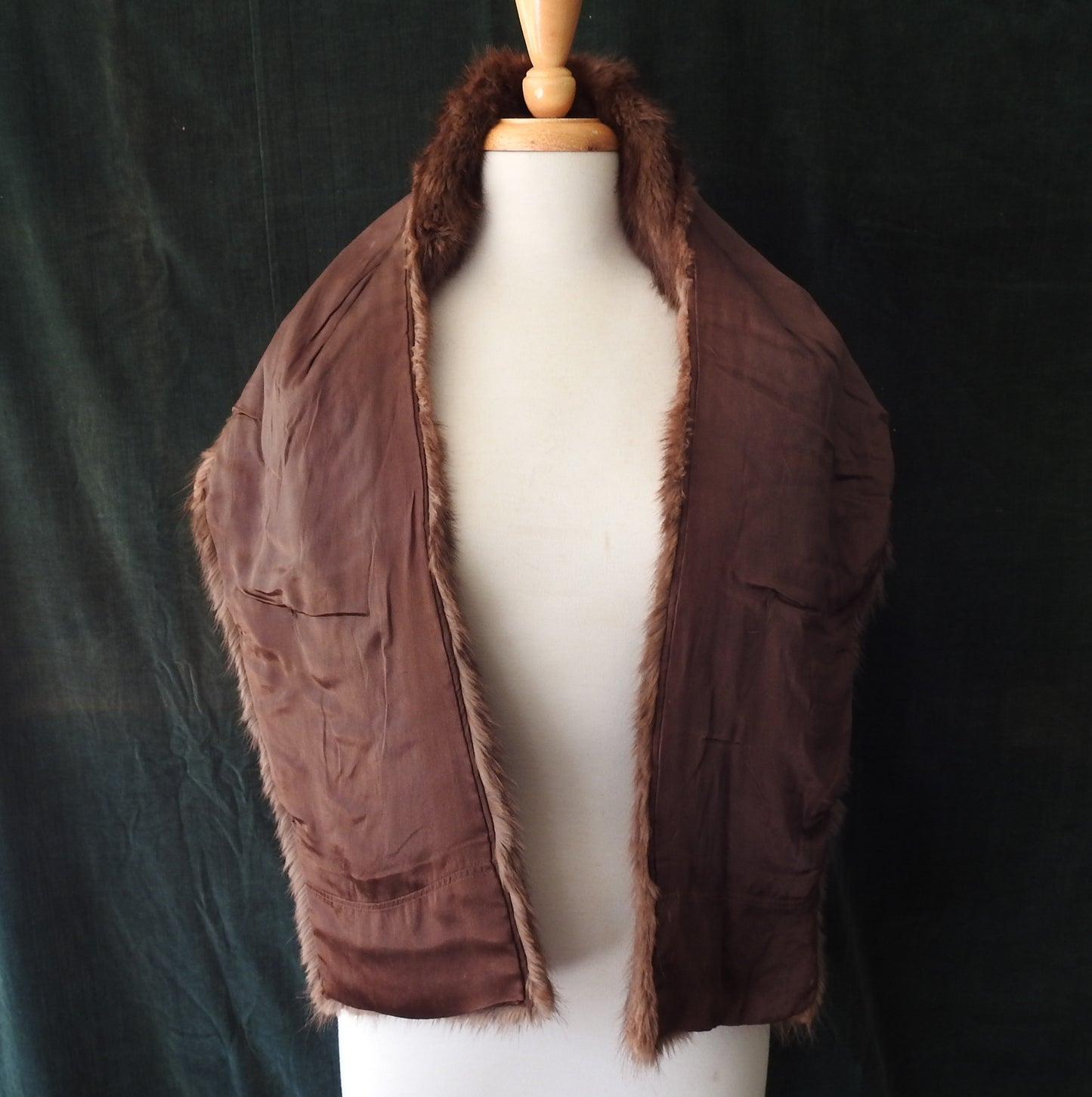 Unlabeled Fur Collar - Small Size