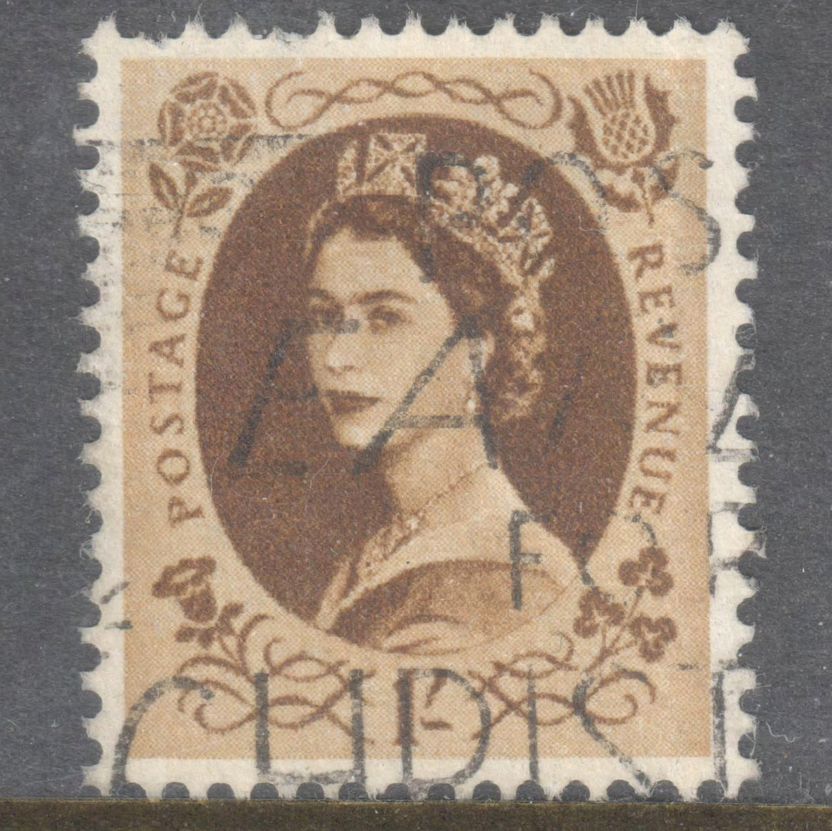 GB UK Great Britain England 1952 - 1954 1 Shilling Olive Brown Queen Elizabeth II Stamp - Perfin:14.75x14.25