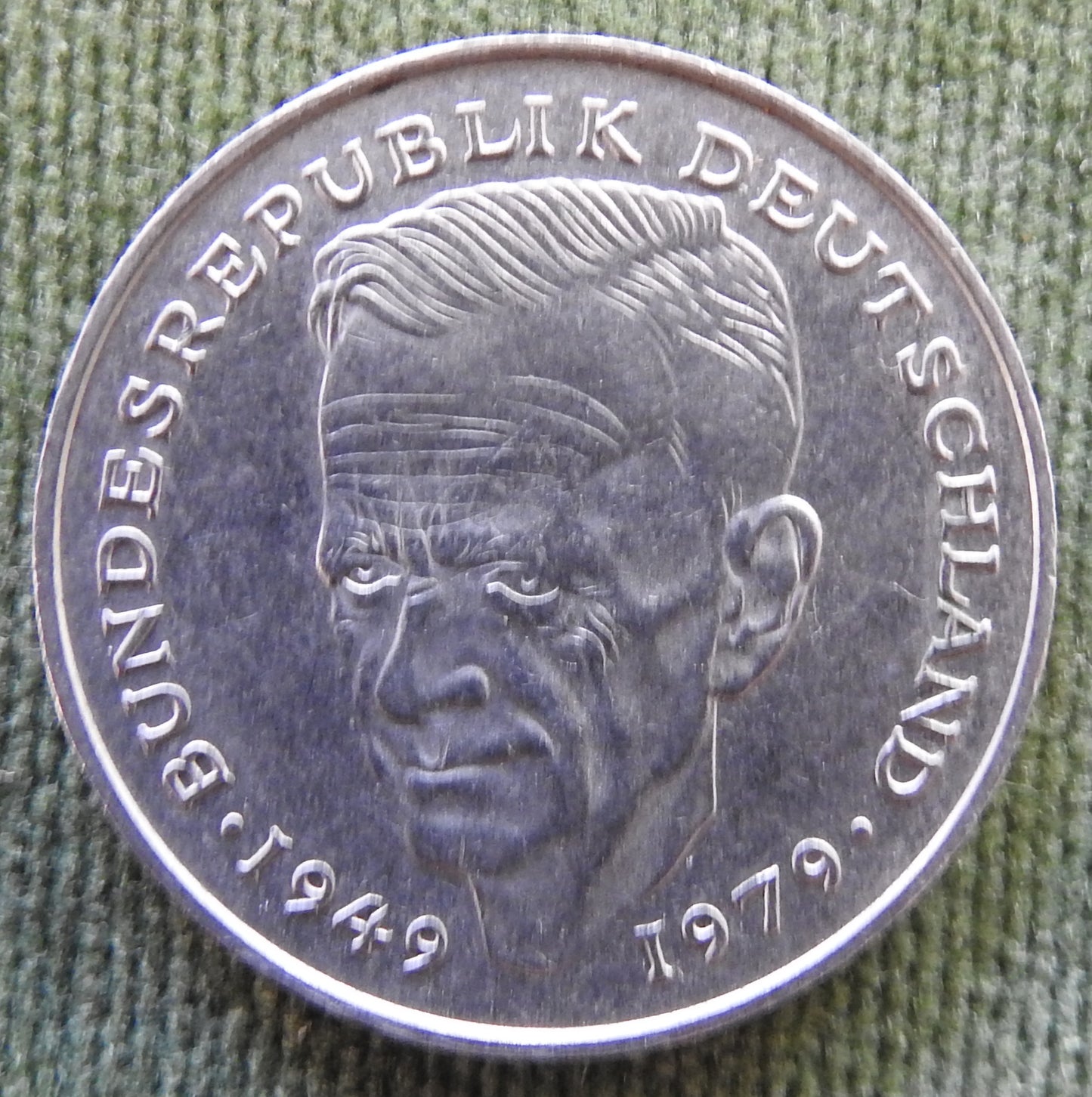 Germany 1983 F 2 Deutsche Mark Kurt Schumacher Coin - Circulated