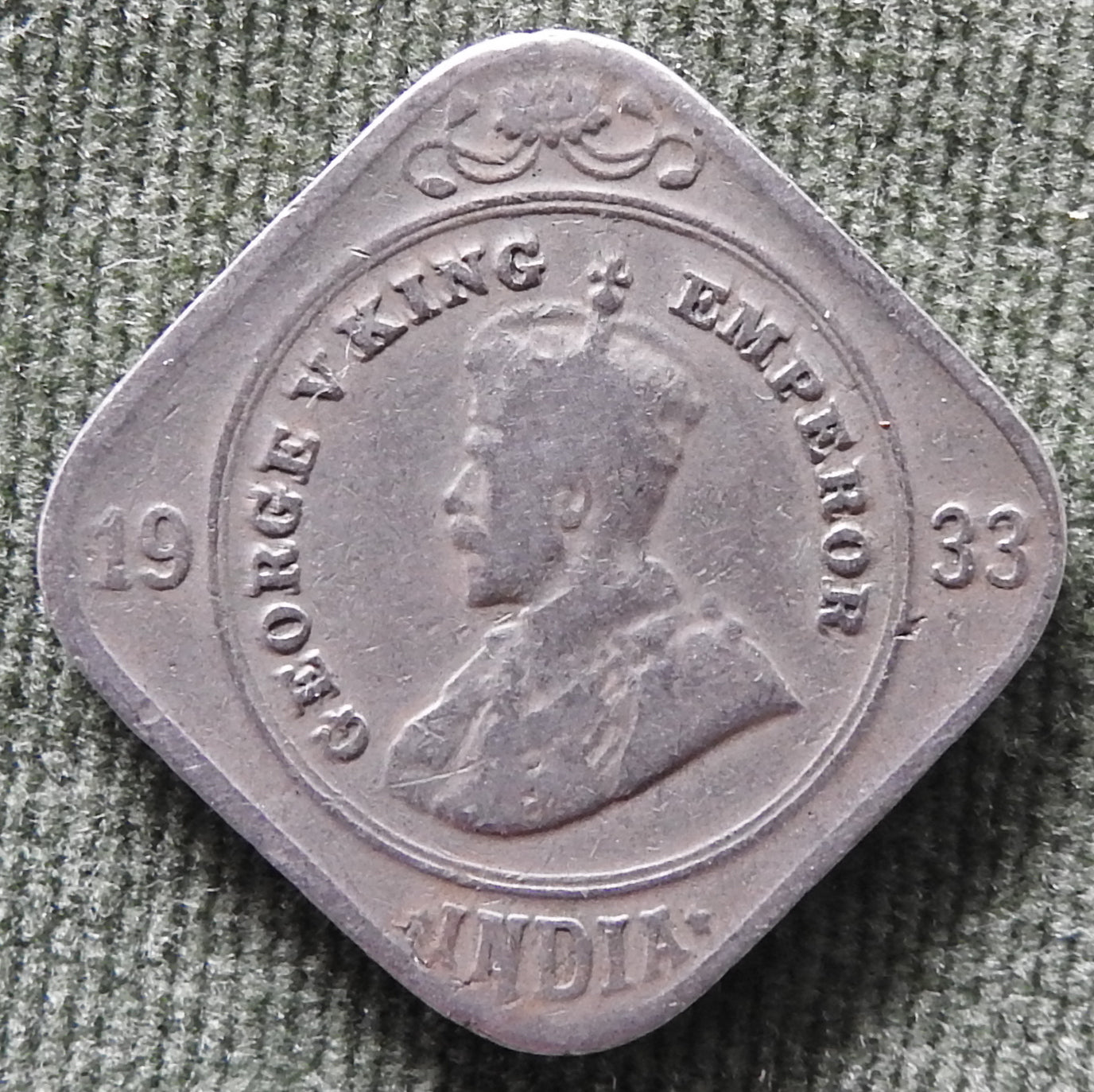 India 1933 2 Two Anna Coin King George V - British Rule