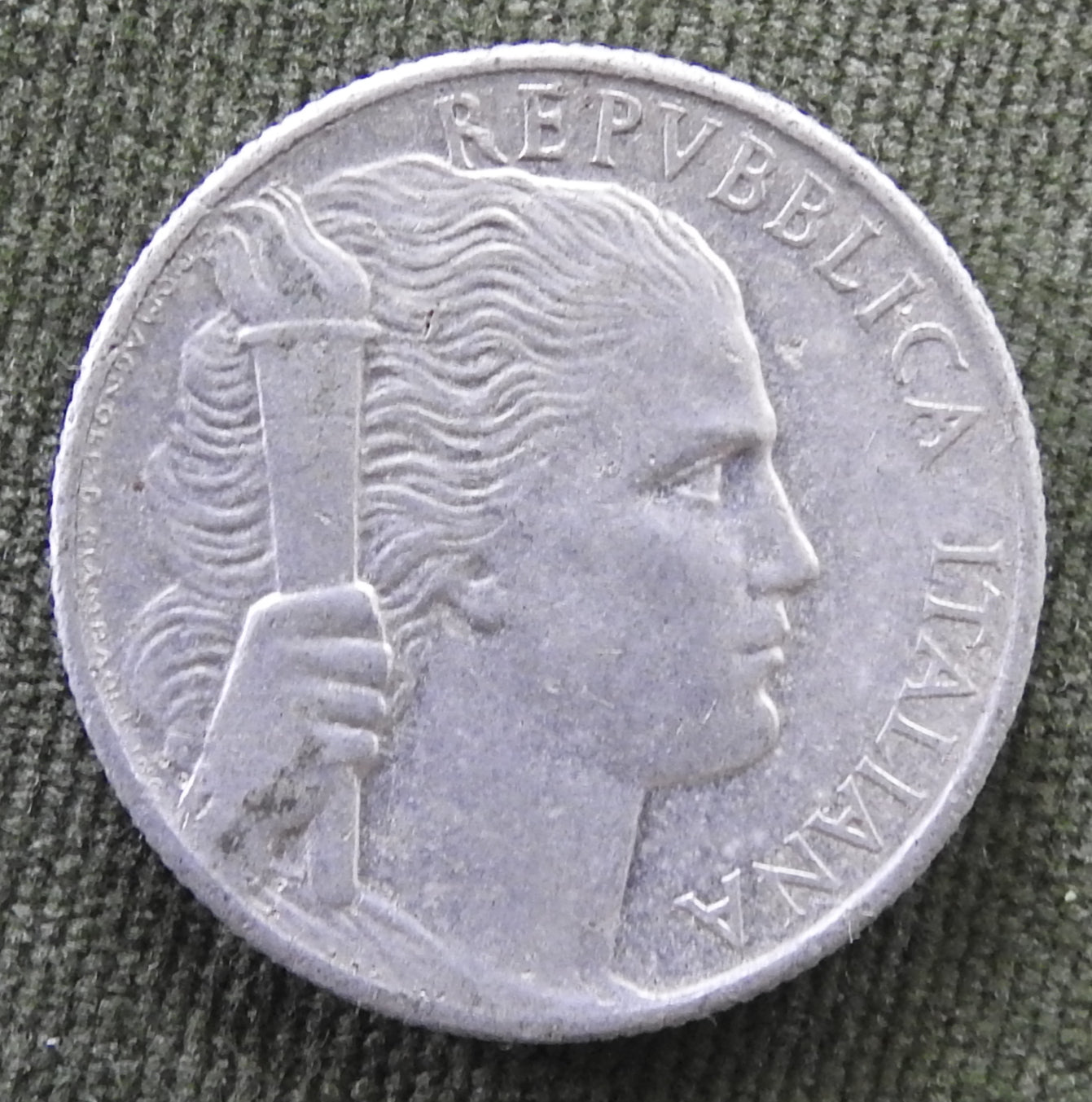 Italy 1950 5 Lira Coin - Circulated