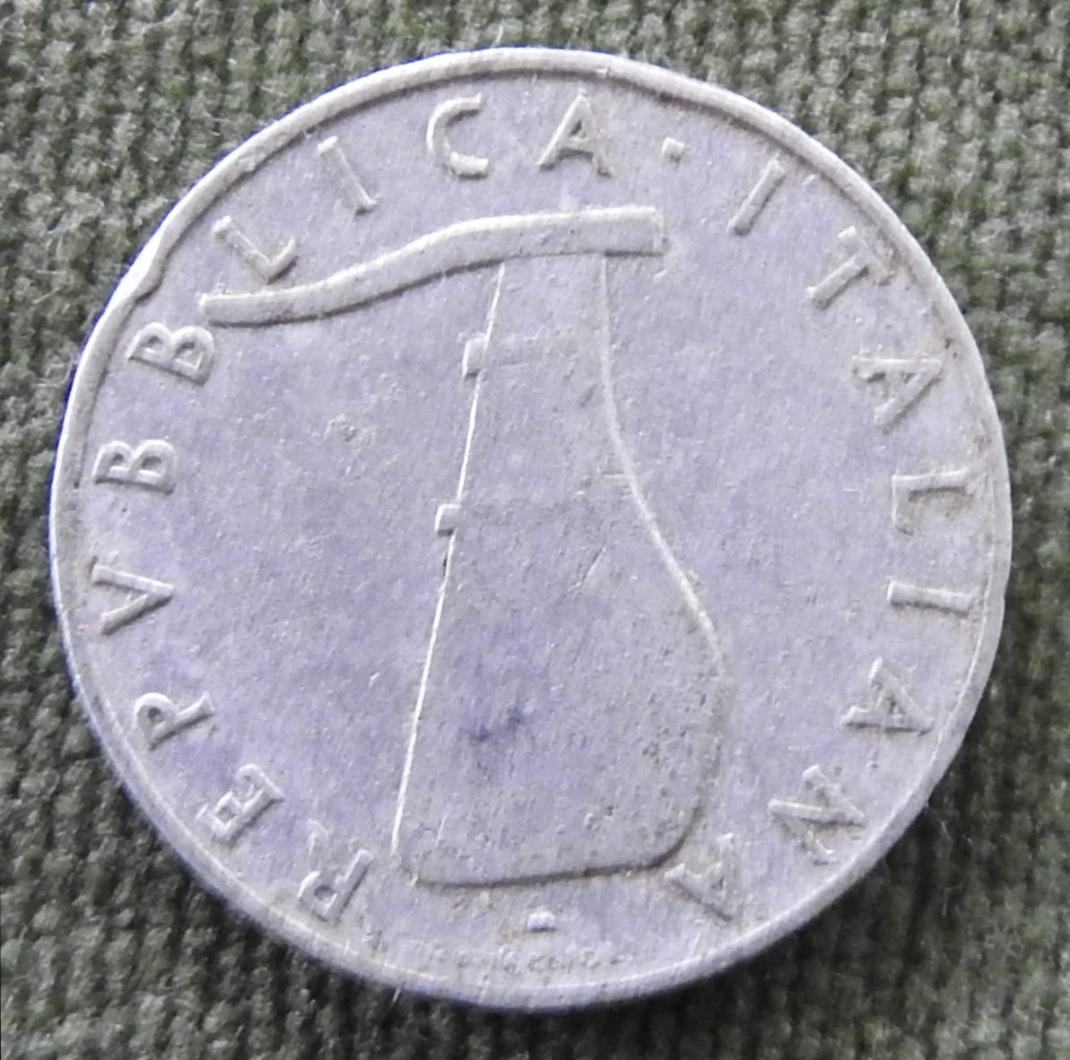 Italy 1952 5 Lire Rudder Coin