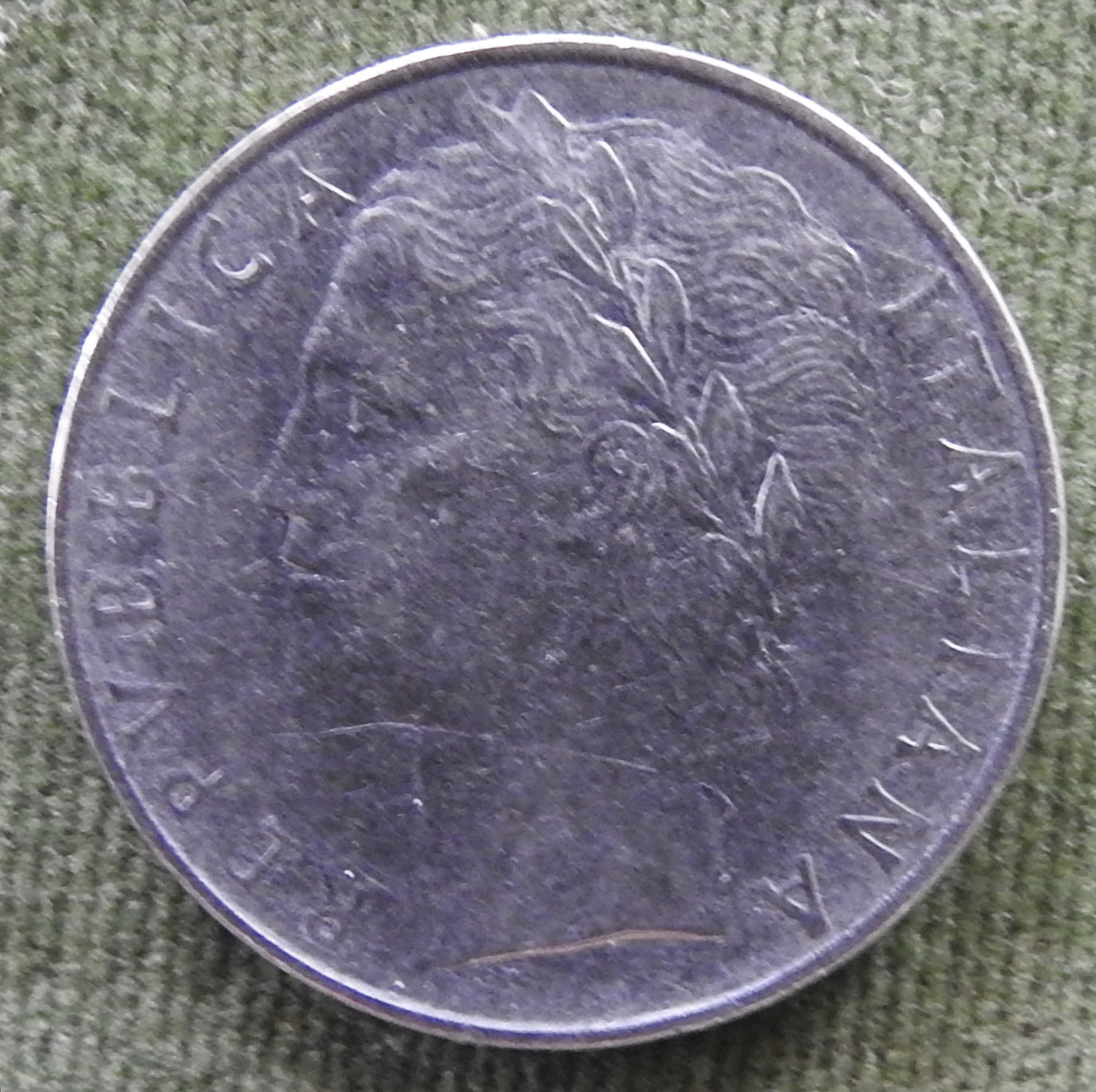 Italy 1964 100 Lira Coin Goddess Minerva