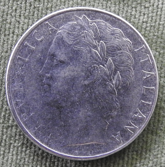 Italy 1977 100 Lire Goddess Minerva Facing Left Coin